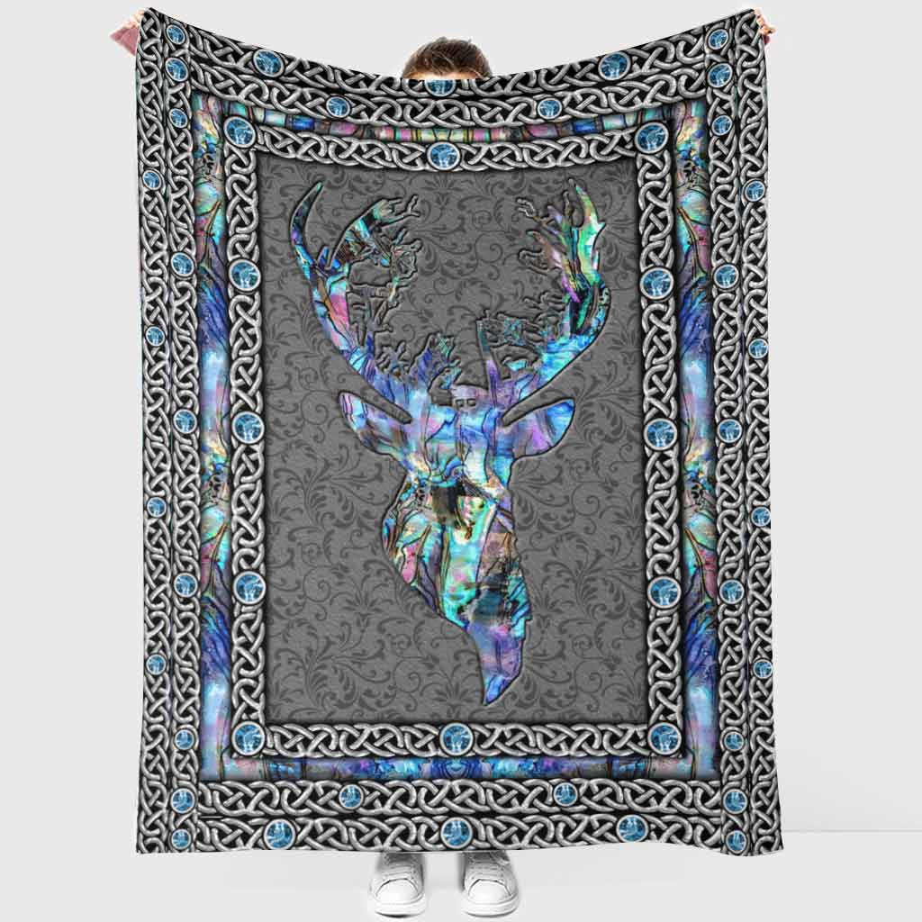 Hunting Deer Love Hunting - Flannel Blanket - Owls Matrix LTD