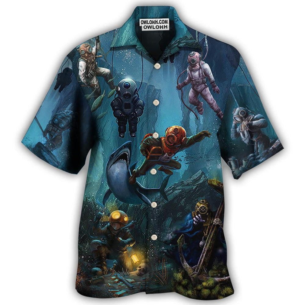 Hawaiian Shirt / Adults / S Diving Under The Blue Sea Art Style - Hawaiian Shirt - Owls Matrix LTD