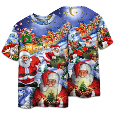 T-shirt / S Christmas Funny Santa Claus Happy Xmas Is Coming Art Style Nice - Pajamas Short Sleeve - Owls Matrix LTD