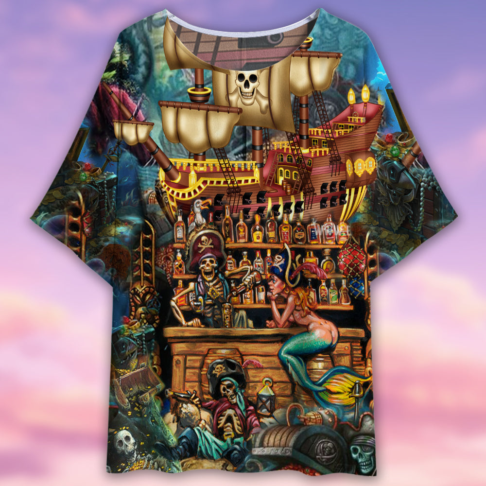 Skull Pirate Treasure Night On The Sea - Women's T-shirt With Bat Sleeve - Owls Matrix LTD