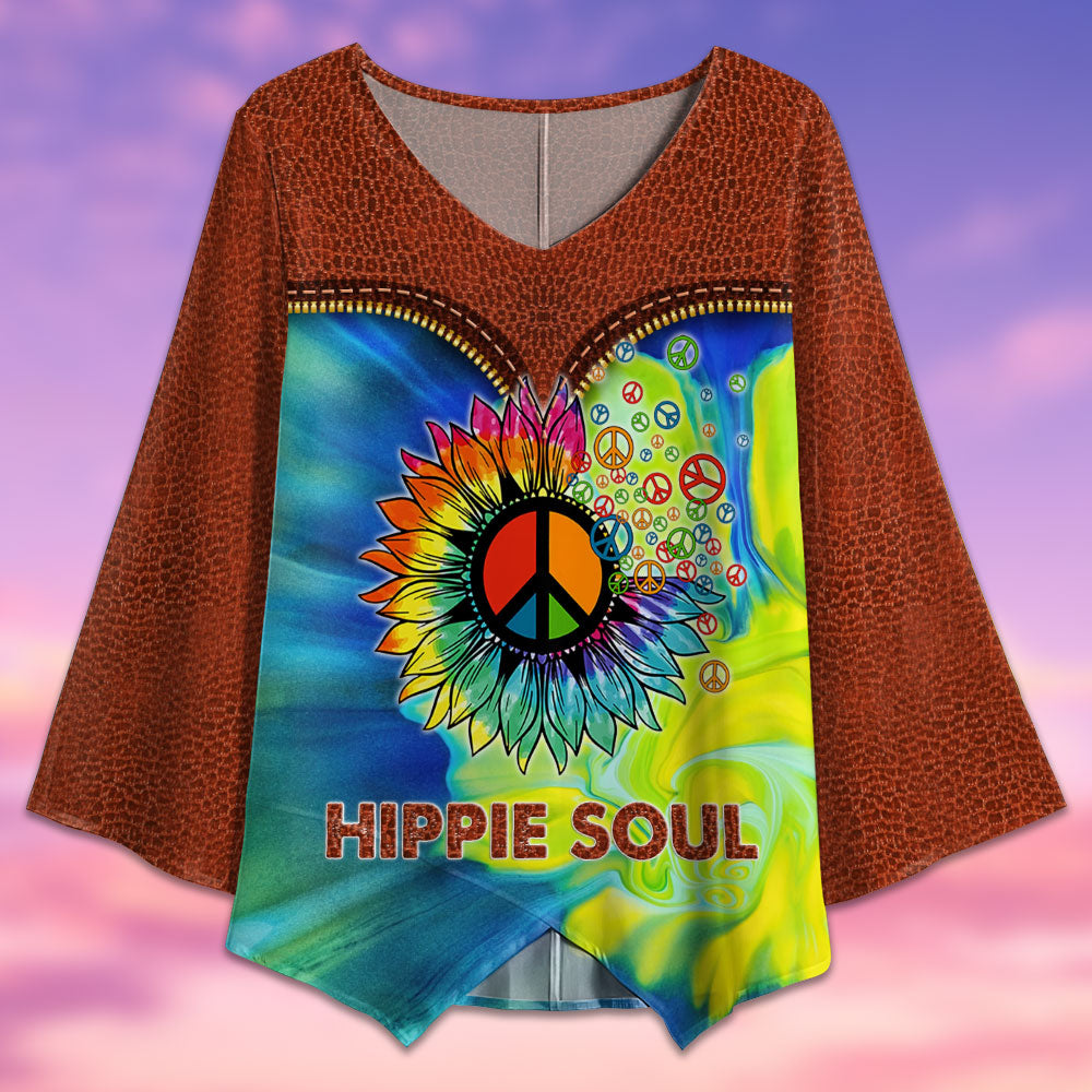 Hippie Soul Tie Dye And Leather Style - V-neck T-shirt - Owls Matrix LTD