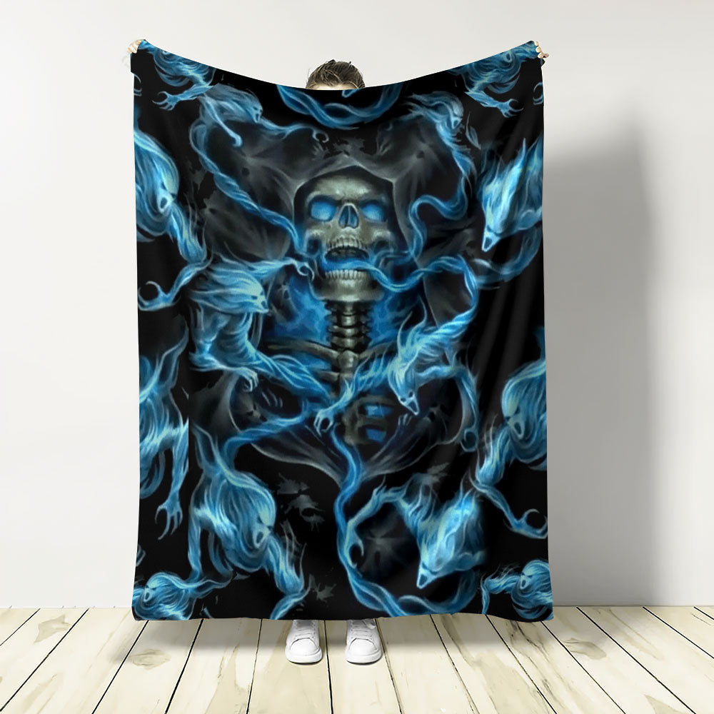 Skull Black Ground Thunder - Flannel Blanket - Owls Matrix LTD