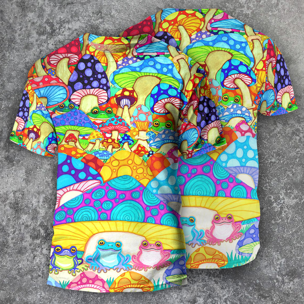 Hippie Frog Mushroom Hippie Colorful Art Peace - Round Neck T-shirt - Owls Matrix LTD