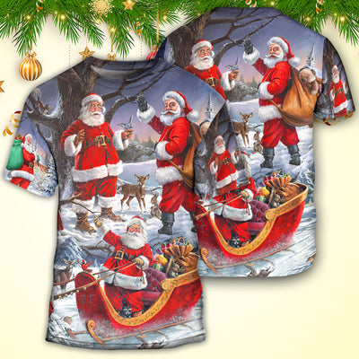 Christmas Funny Santa Claus Happy Xmas Is Coming Art Style Amazing - Round Neck T-shirt - Owls Matrix LTD