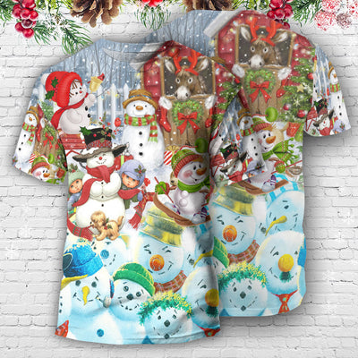 Snowman Happy Farm Holiday Christmas - Round Neck T-shirt - Owls Matrix LTD
