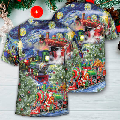 Christmas The Gift Train Arrives At The Wharf - Round Neck T-shirt - Owls Matrix LTD