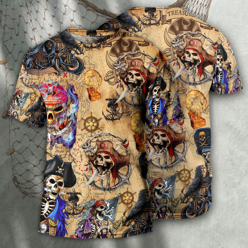 Skull Pirate Hunting Treasure Map - Round Neck T-shirt - Owls Matrix LTD