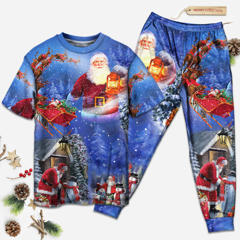 Christmas Merry Xmas Santa Claus Is Coming To Town - Pajamas Short Sleeve - Owls Matrix LTD