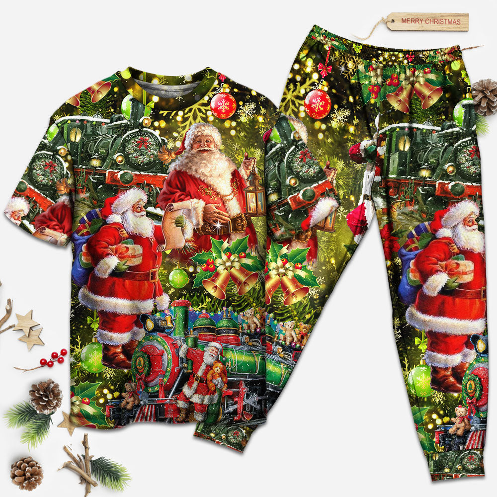 Christmas Xmas Santa Is Coming To You - Pajamas Short Sleeve - Owls Matrix LTD
