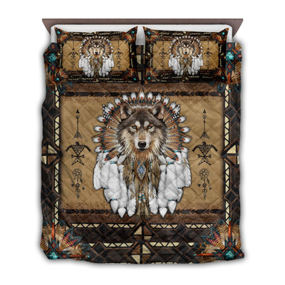 TWIN ( 50 x 60 INCH ) Native Wolf And Feather Style - Quilt Set - Owls Matrix LTD