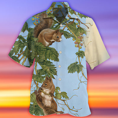 Squirrel Tree Climbing - Hawaiian Shirt - Owls Matrix LTD