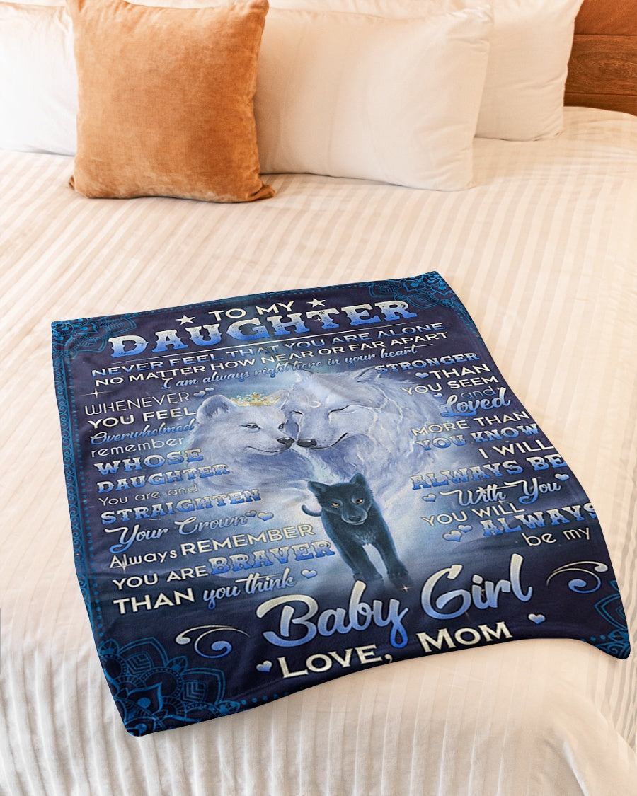 Family Never Feel That You're Alone Mom To Daughter Blue - Flannel Blanket - Owls Matrix LTD