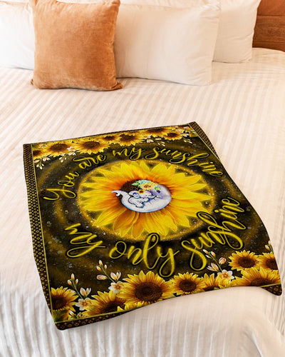 Elephant You Are My Sunshine - Flannel Blanket - Owls Matrix LTD
